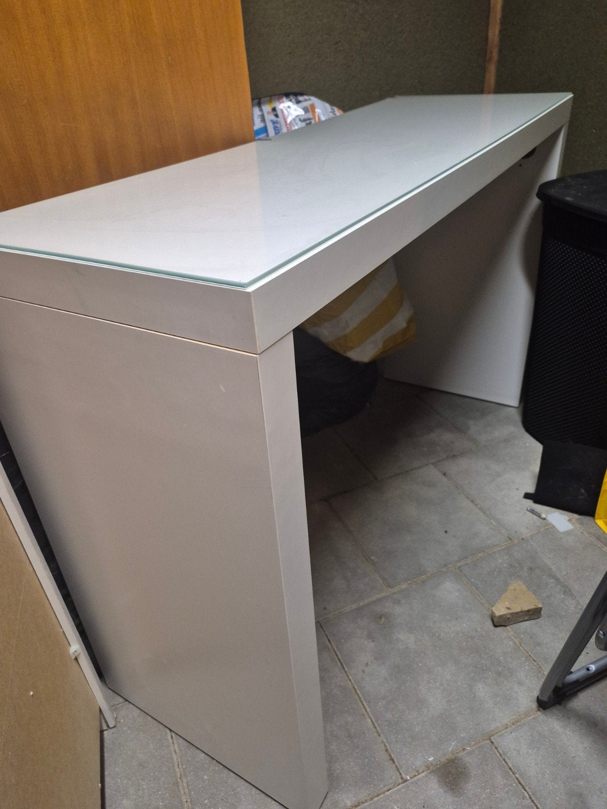 Witte kaptafel tafel met glazen blad, Huis en Inrichting, Ophalen, Minder dan 50 cm, Gebruikt, 100 tot 150 cm