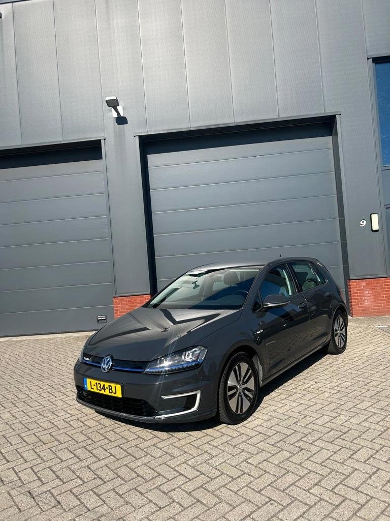 Volkswagen E-Golf, Auto's, Volkswagen, Stof, Gebruikt, Huisgarantie, Met garantie (alle)