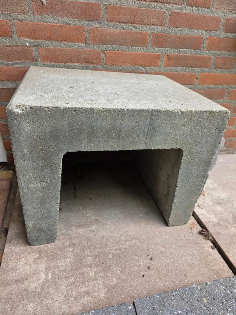 Betonnen U-vormige blokken voor tuin of constructie, Ophalen, Overige materialen, Gebruikt, Overige typen