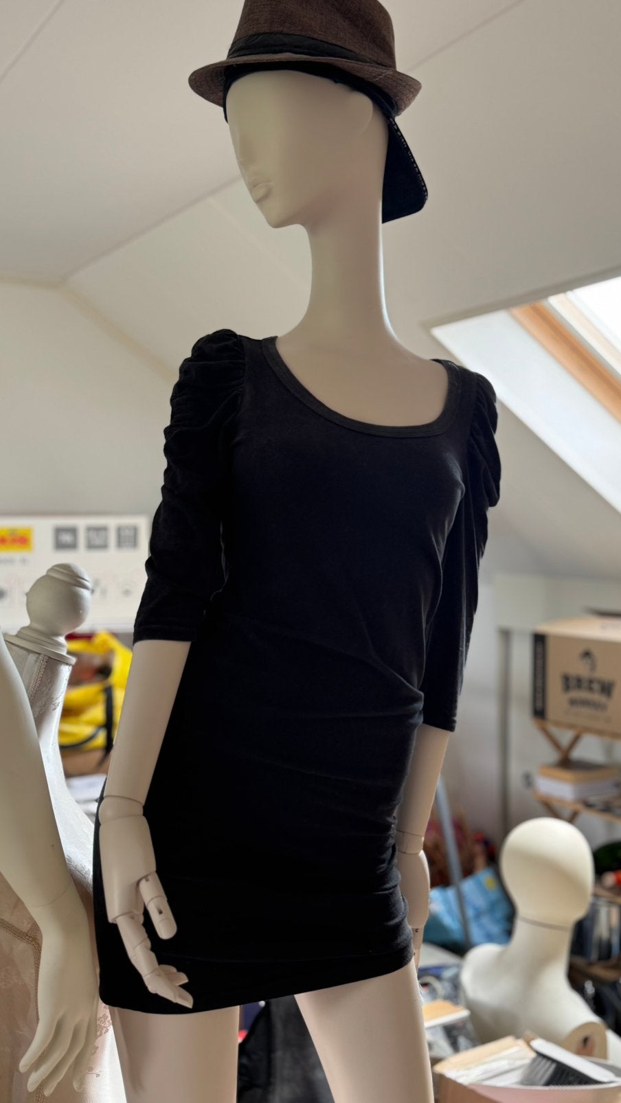4 verschillende paspoppen, Kleding | Dames, Tops, Zo goed als nieuw, Zonder mouw, Ophalen
