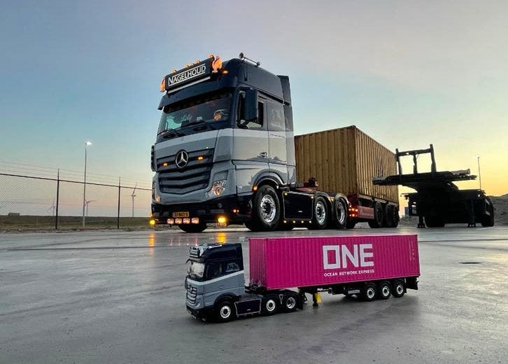 WSI Nagelhoud Mercedes Benz Actros 40FT HIGH CUBE ONE, Ophalen of Verzenden, Nieuw, Bus of Vrachtwagen, Wsi