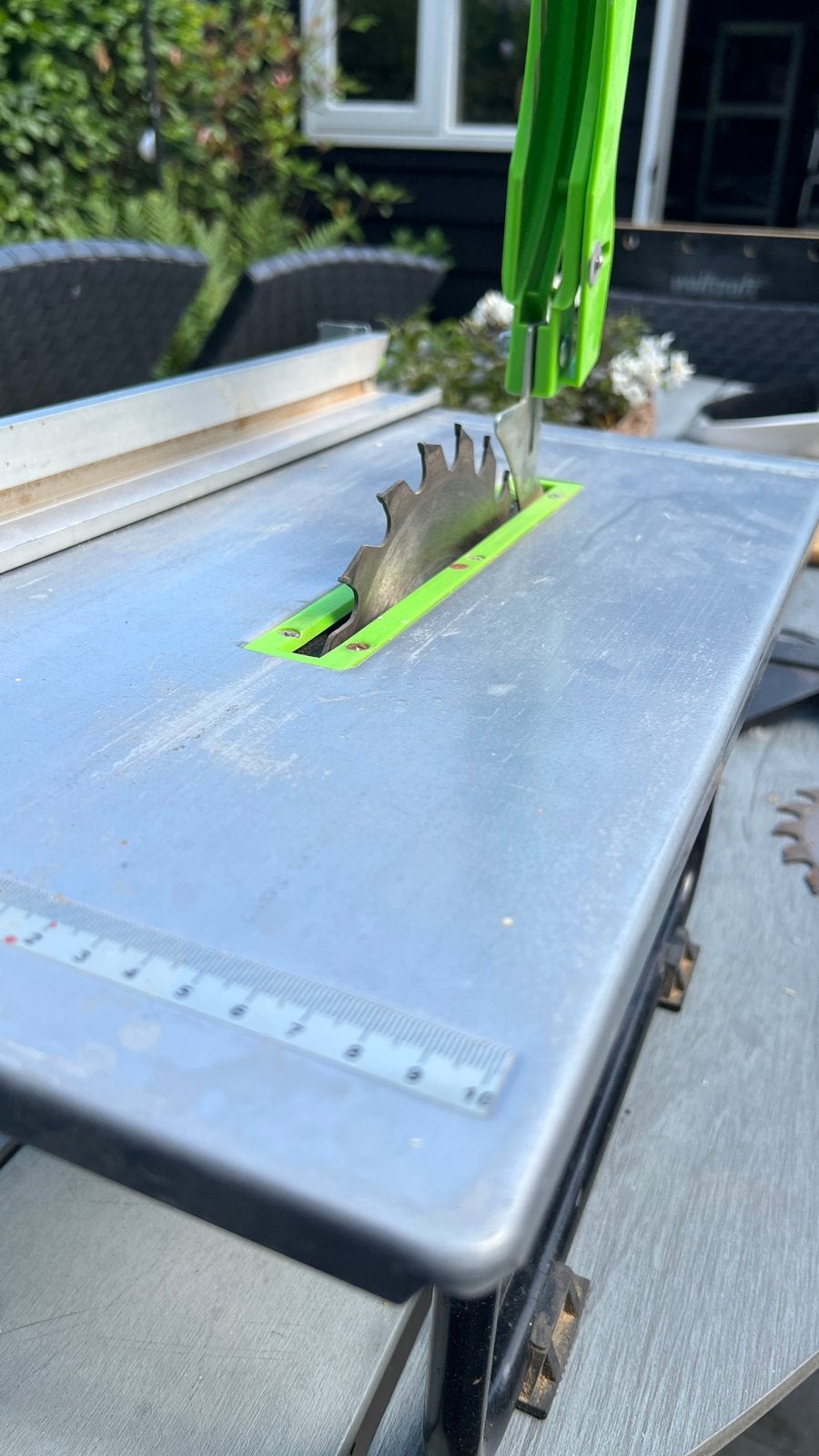 Zaagtafel, Doe-het-zelf en Verbouw, Gereedschap | Zaagmachines, Gebruikt, Cirkelzaag, 600 tot 1200 watt, Ophalen of Verzenden