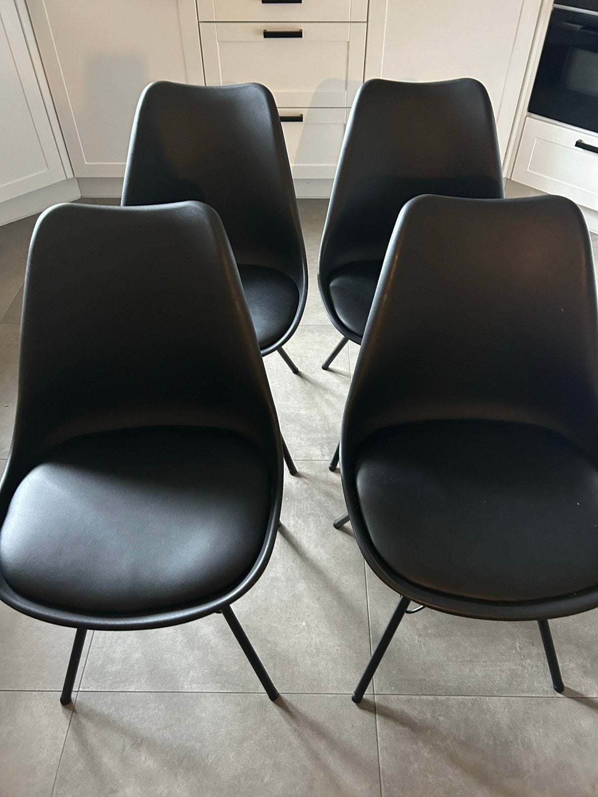 8 zwarte eettafel stoelen, Huis en Inrichting, Stoelen, Ophalen, Kunststof, Gebruikt, Zwart