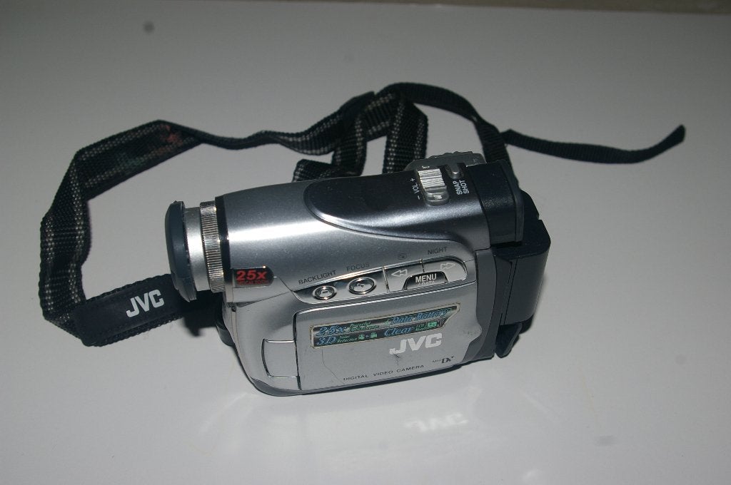 JVC Digital video camera in Canino Lamborghini tas., Audio, Tv en Foto, Videocamera's Analoog, Ophalen of Verzenden, Overige soorten