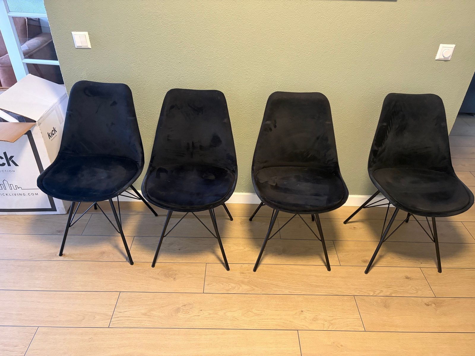 4x Kick Kuipstoel Velvet Zwart gratis!, Ophalen, Gebruikt, Zwart, Vier