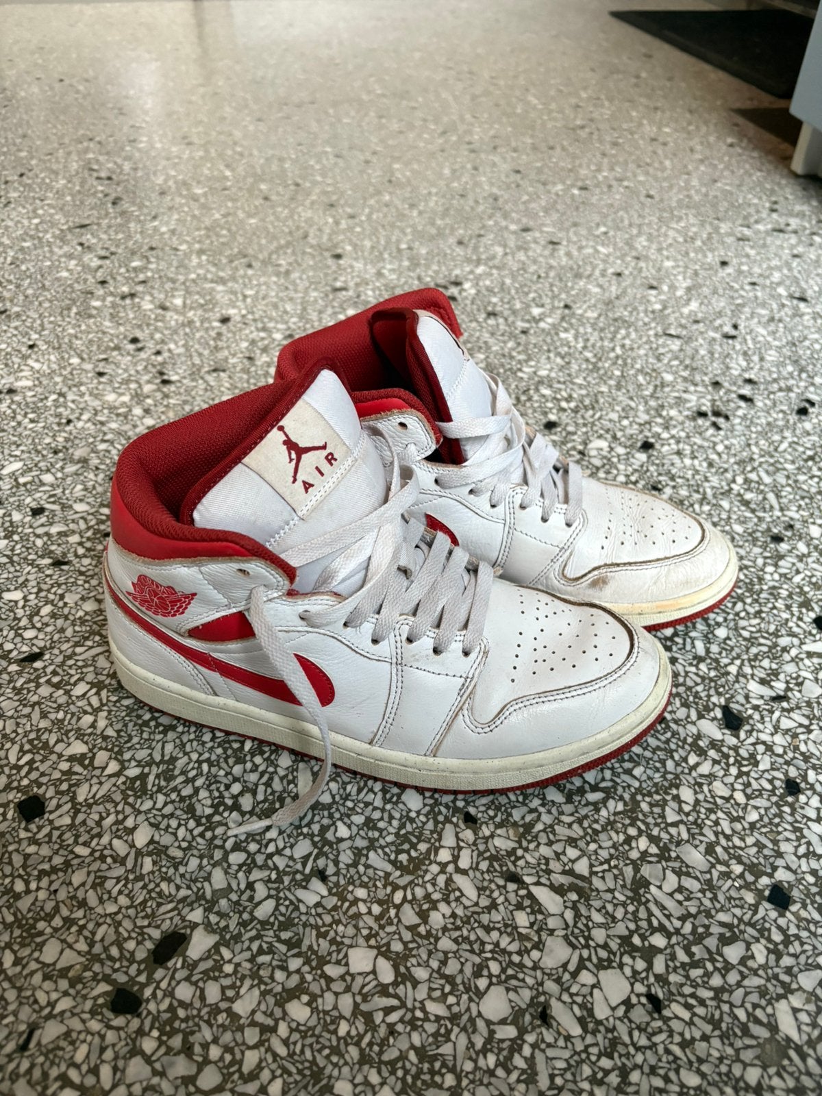 Zgan ** Nike air Jordan ** mt 40, Wit, Ophalen of Verzenden, Sneakers of Gympen, Zo goed als nieuw