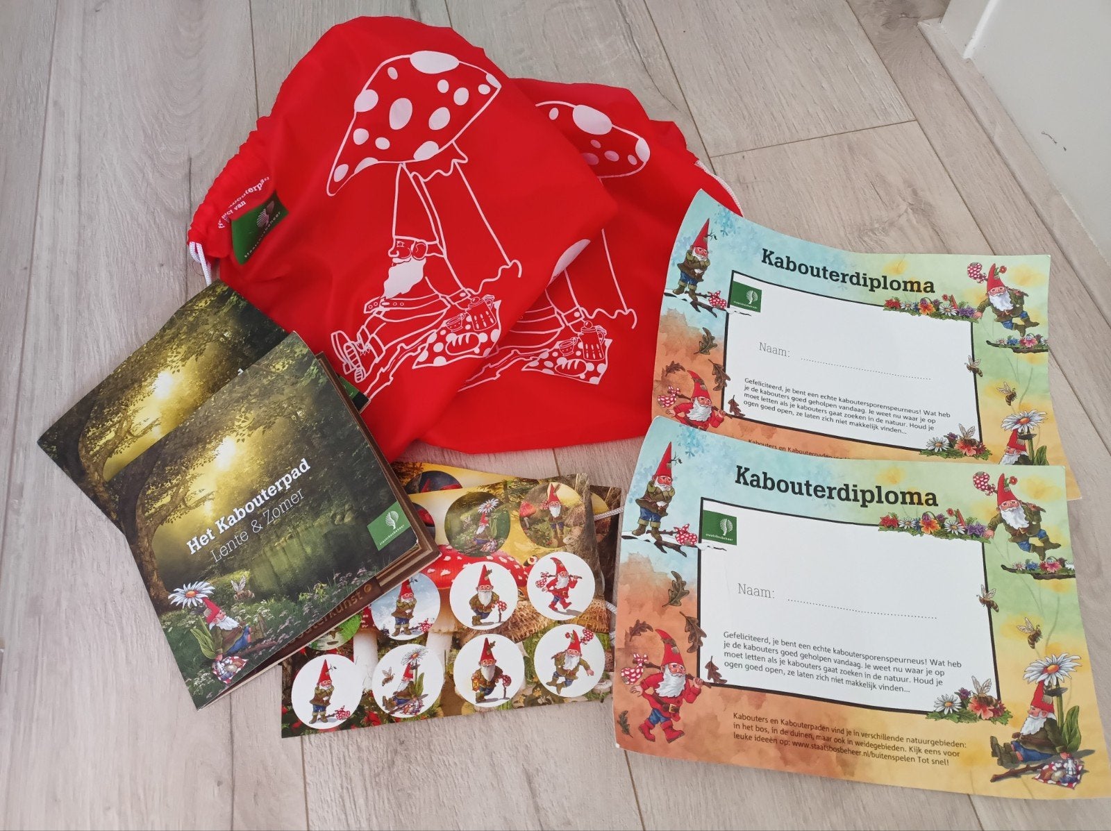 Kabouterpad-tasje (excl. muts) met boekjes en diploma's, Ophalen, Gebruikt, Jongen of Meisje
