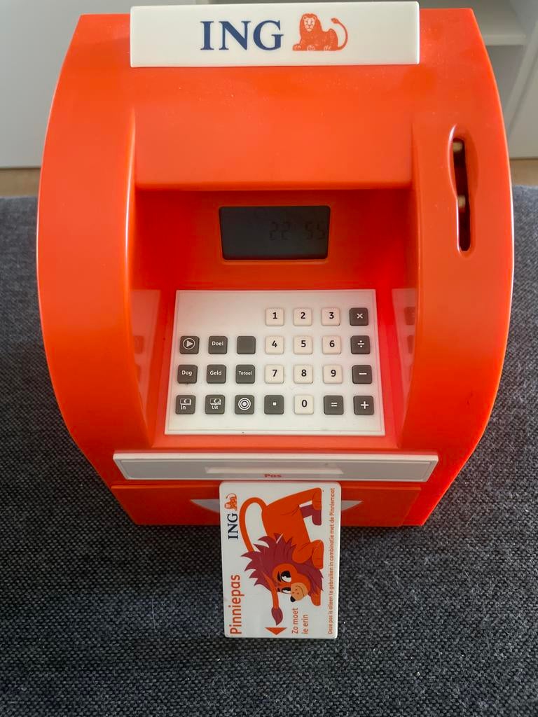 ING Pinnenmaat spaarpot met pasje, Verzamelen, Spaarpotten, Ophalen, Gebruikt, Kunststof, Overige thema's