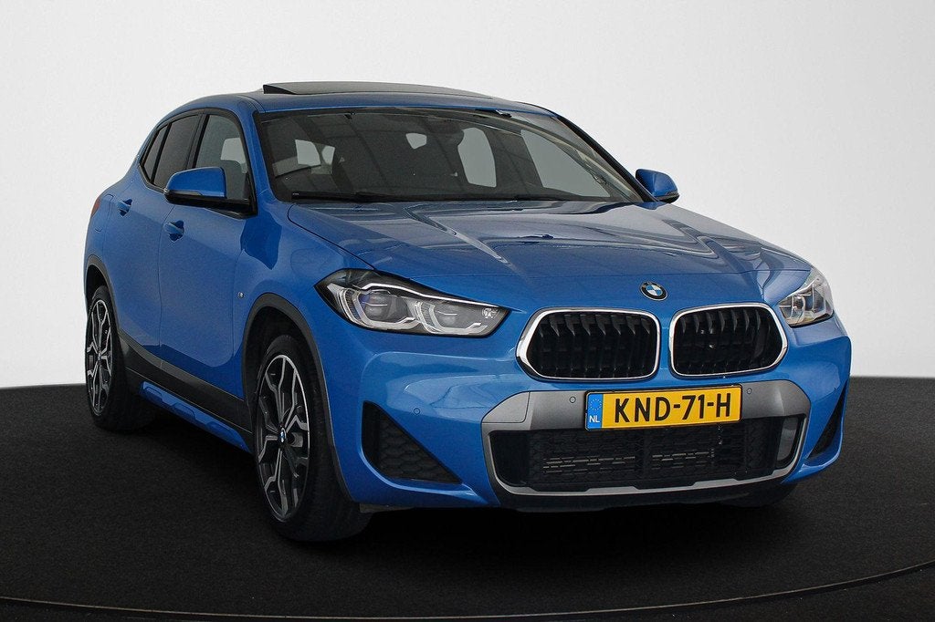 BMW X2 xDrive25e M Sport Panoramadak Harman Kardon Memory He, Auto's, BMW, Automaat, X2, Gebruikt, Blauw