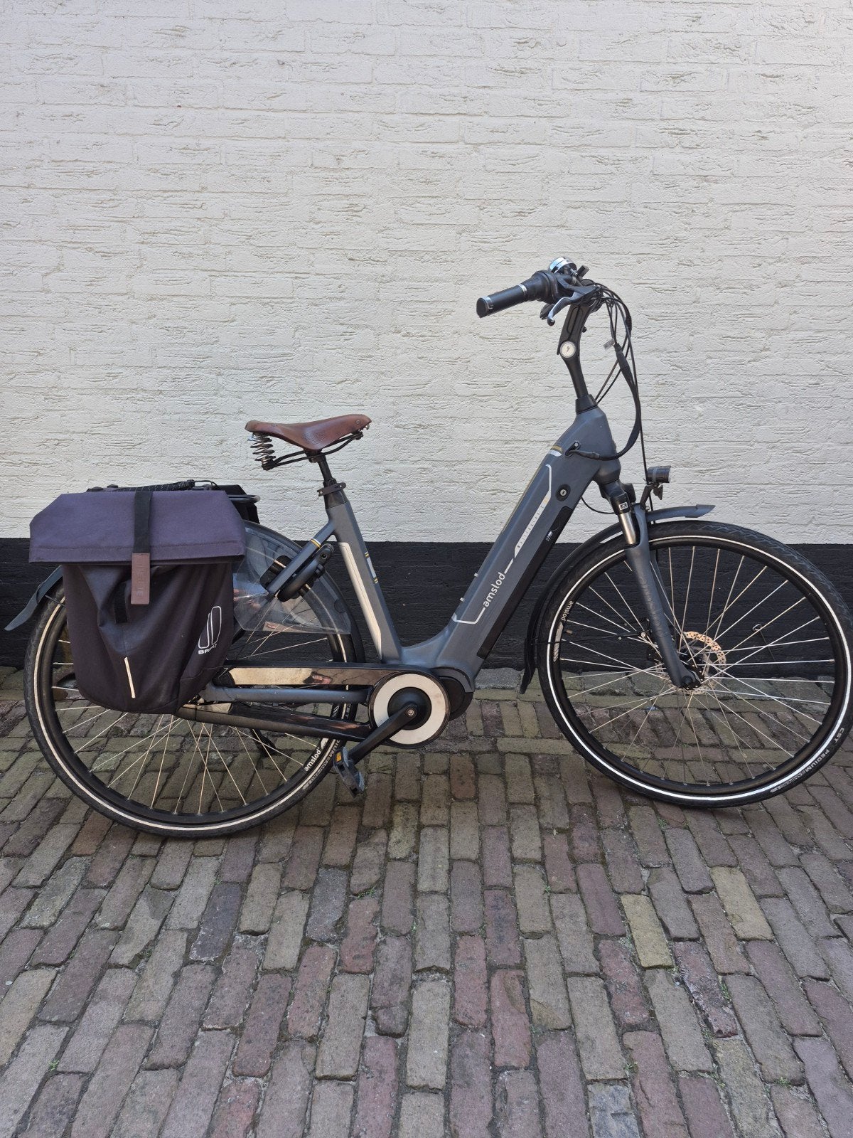 Goed onderhouden Amslod Wellington E-MD - 3 jaar oud, Ophalen of Verzenden
