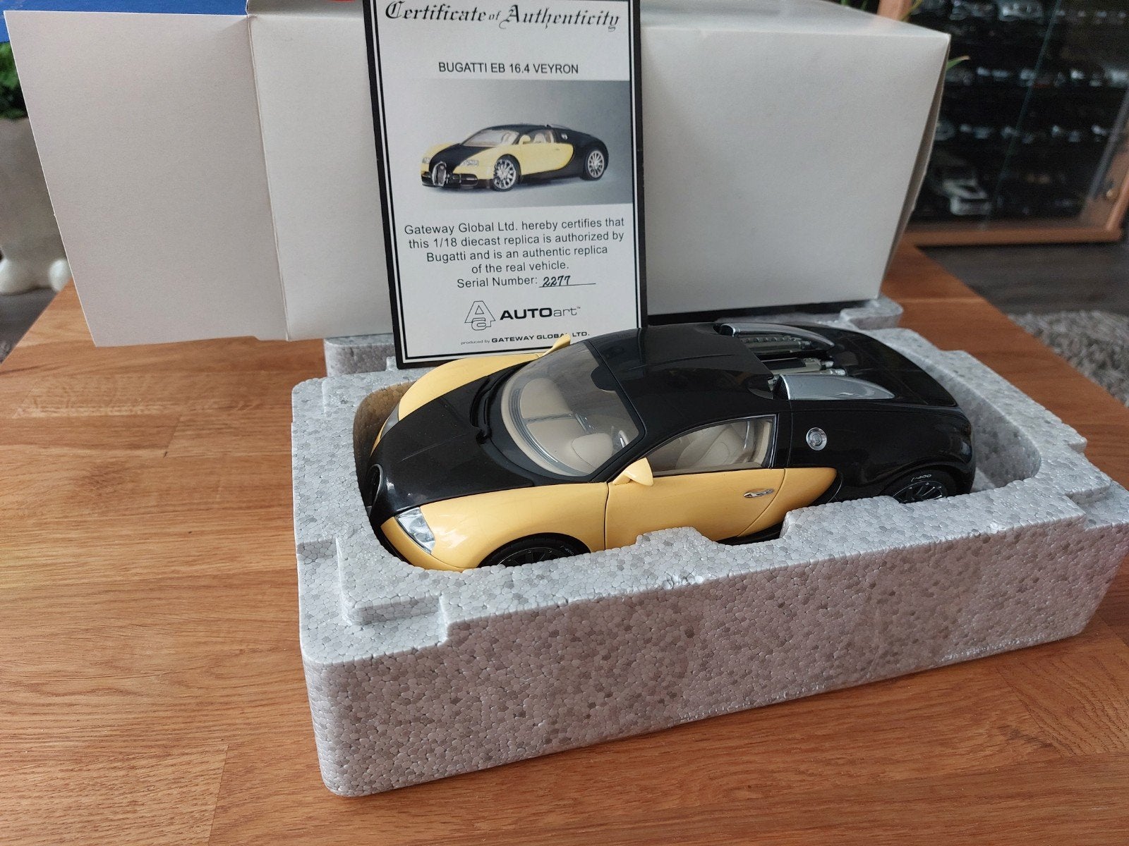 Autoart 70904 Bugatti veyron EB 16.4 Showcar Black Lemo, Ophalen of Verzenden, Zo goed als nieuw, Auto, Autoart
