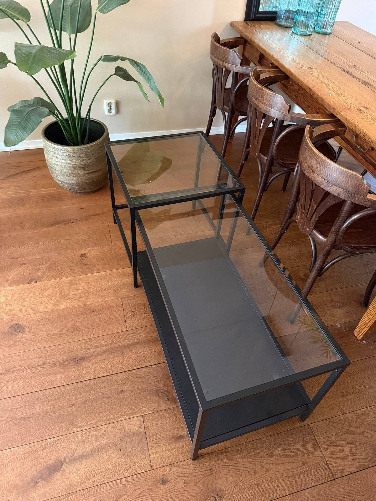 IKEA Vittsjö Bijzettafel Set - Zwart/Glas, Huis en Inrichting, Ophalen, Gebruikt, 50 tot 100 cm, Glas