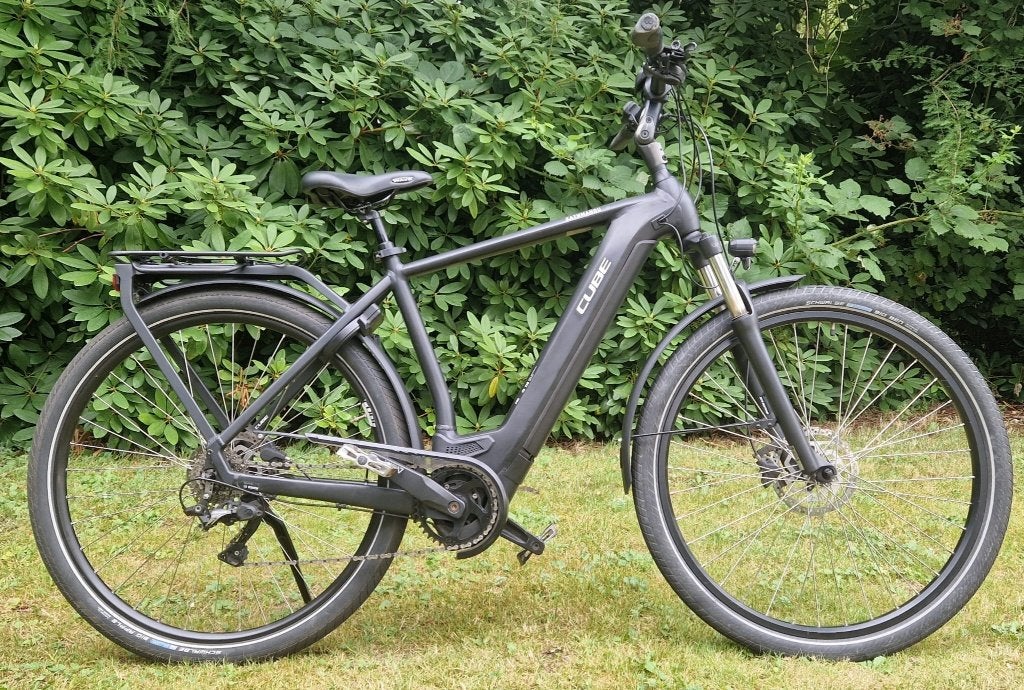 CUBE Kathmandu Hybrid Pro met goede 2 Bosch accu's, Fietsen en Brommers, Elektrische fietsen, Ophalen, Gebruikt, 51 tot 55 cm