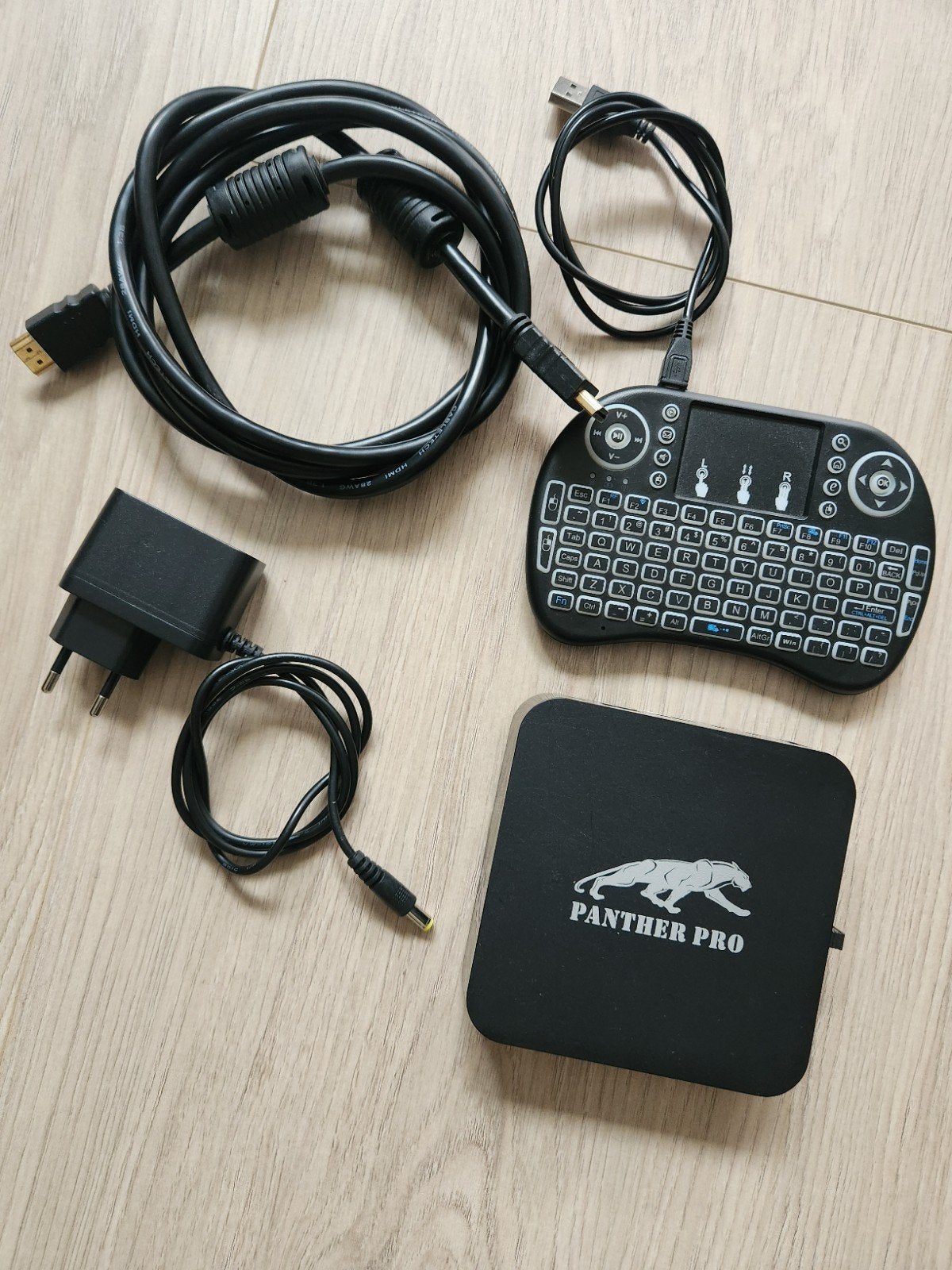 Panther Pro TV Box met mini toetsenbord, Ophalen of Verzenden, Gebruikt, HDMI, Zonder harde schijf