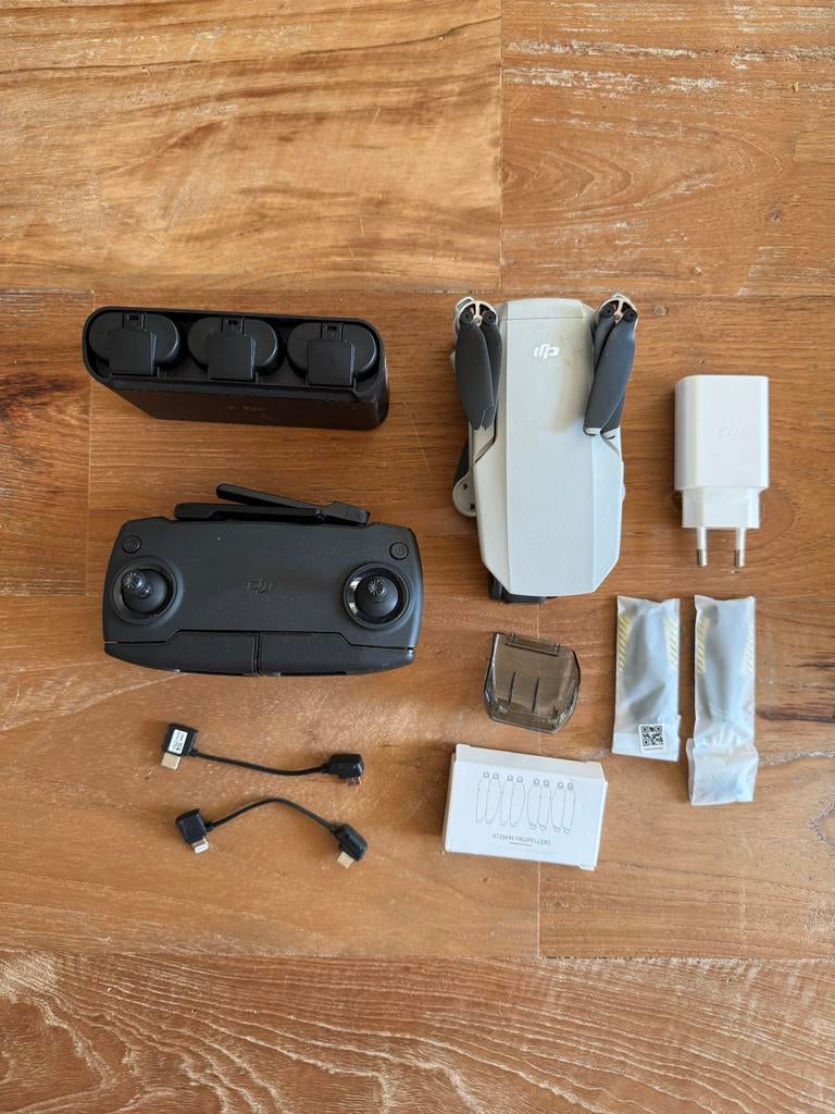 DJI Mavic Mini Fly More Combo - Defecte gimball, Audio, Tv en Foto, Drones, Zo goed als nieuw, Cameradrone, Topkwaliteit, DJI
