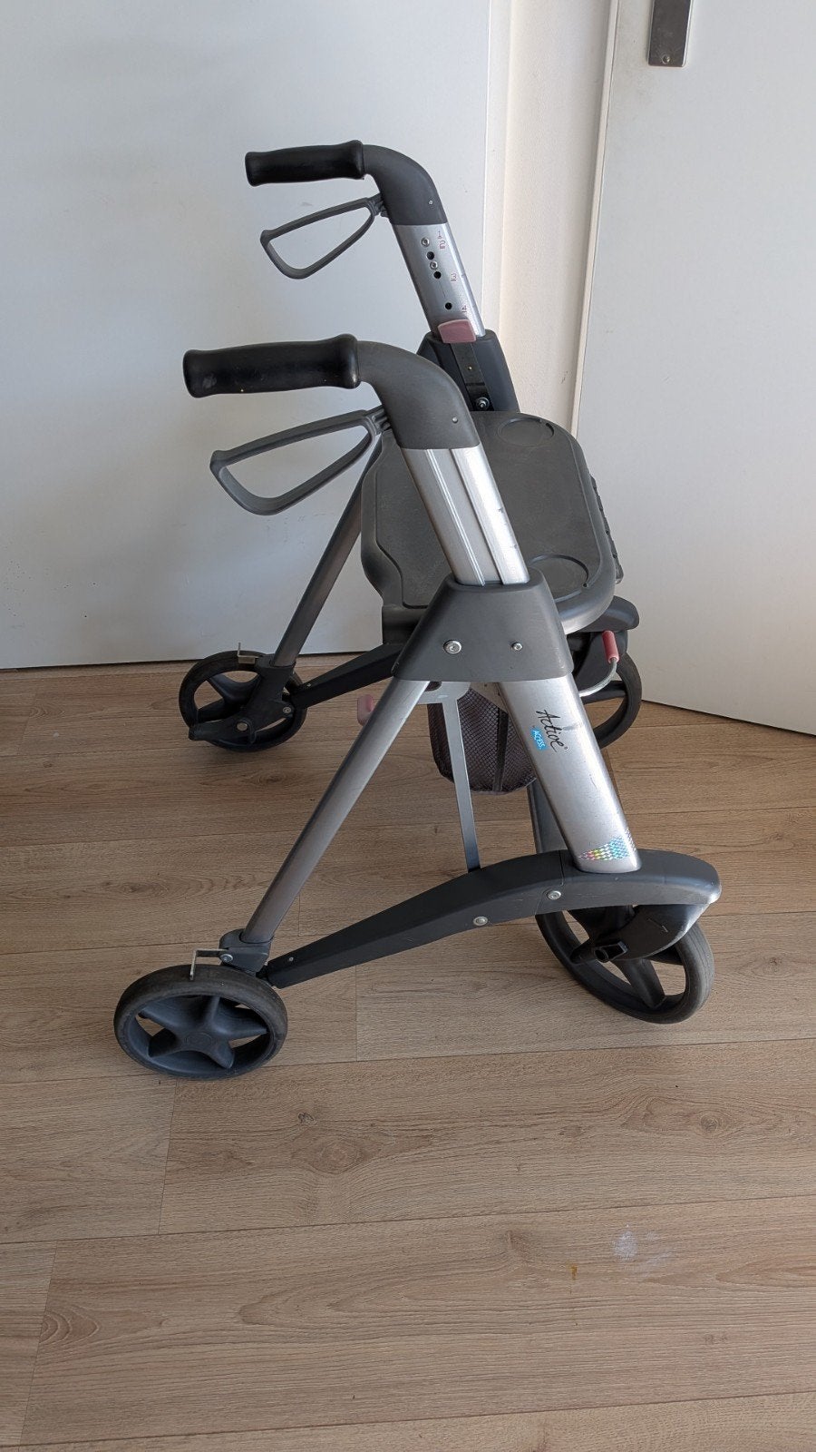 Anwb Active Access rollator, Diversen, Rollators, Ophalen of Verzenden, Lichtgewicht