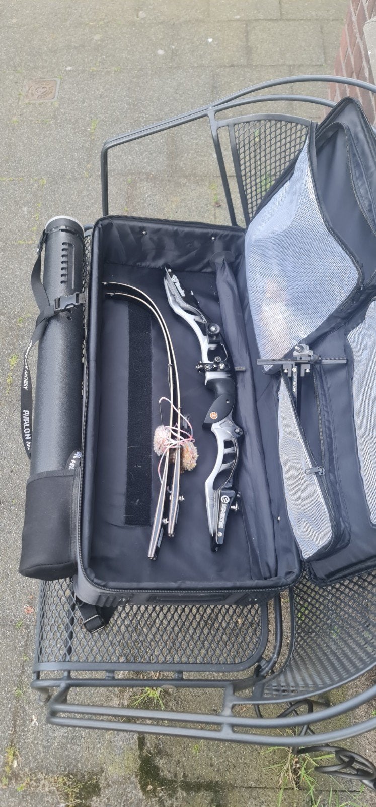 Recurve boog set , 28 pond , kinetic halo riser, sanlida x8, Sport en Fitness, Handboogschieten, Ophalen of Verzenden