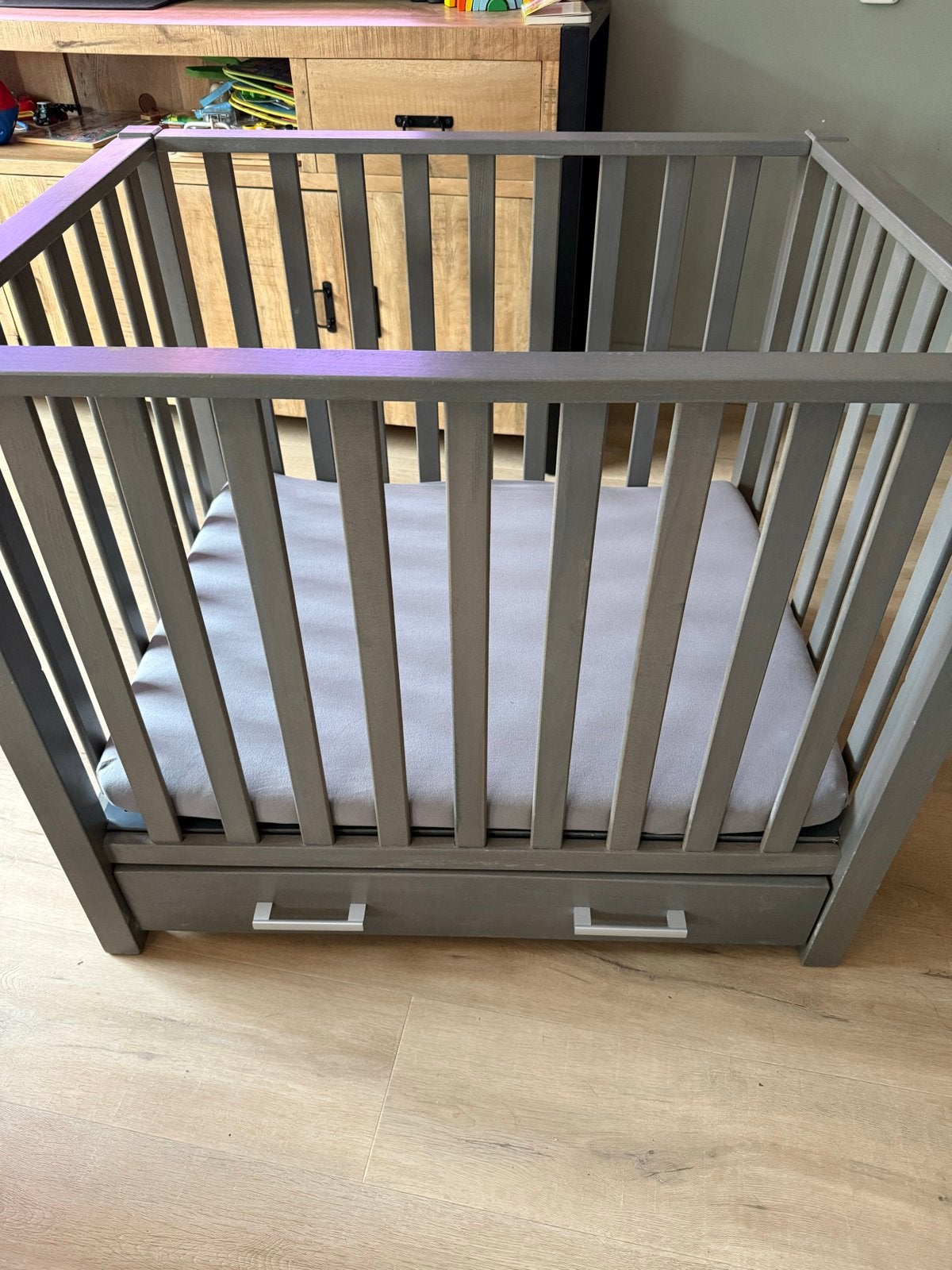 Grijs ledikant met lade - 100x79x85 cm, Ophalen, Gebruikt, Lade
