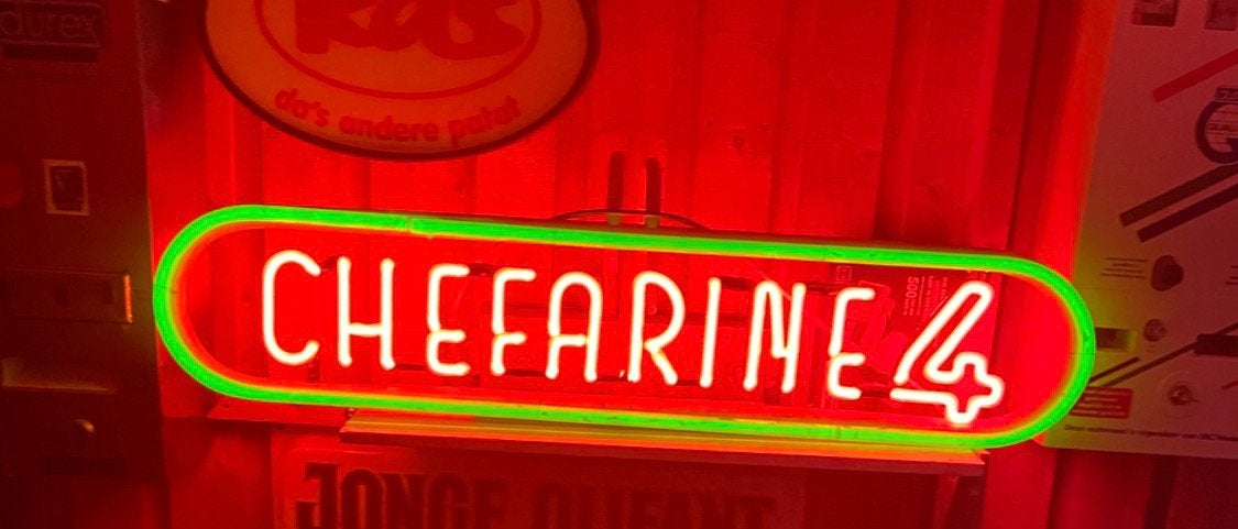 Chefarine lichtbak neon, Ophalen, Reclamebord