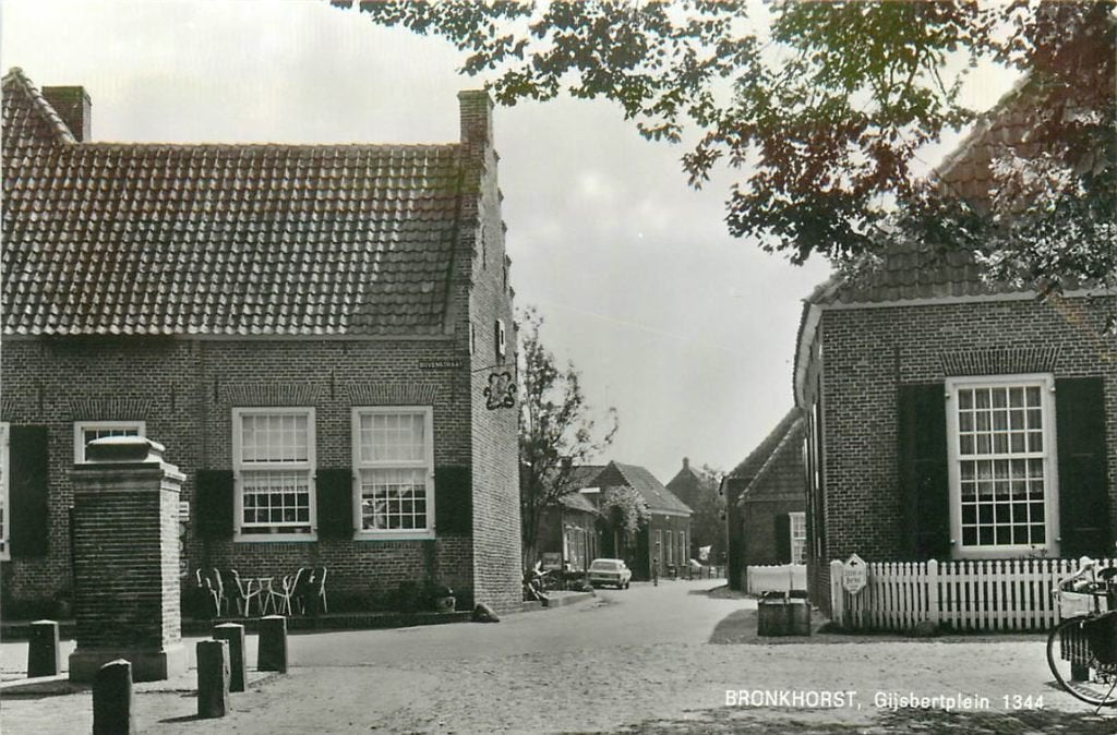 701-205-035 Bronkhorst Gijsbertplein, Verzamelen, Ophalen of Verzenden, Voor 1920, Gelderland