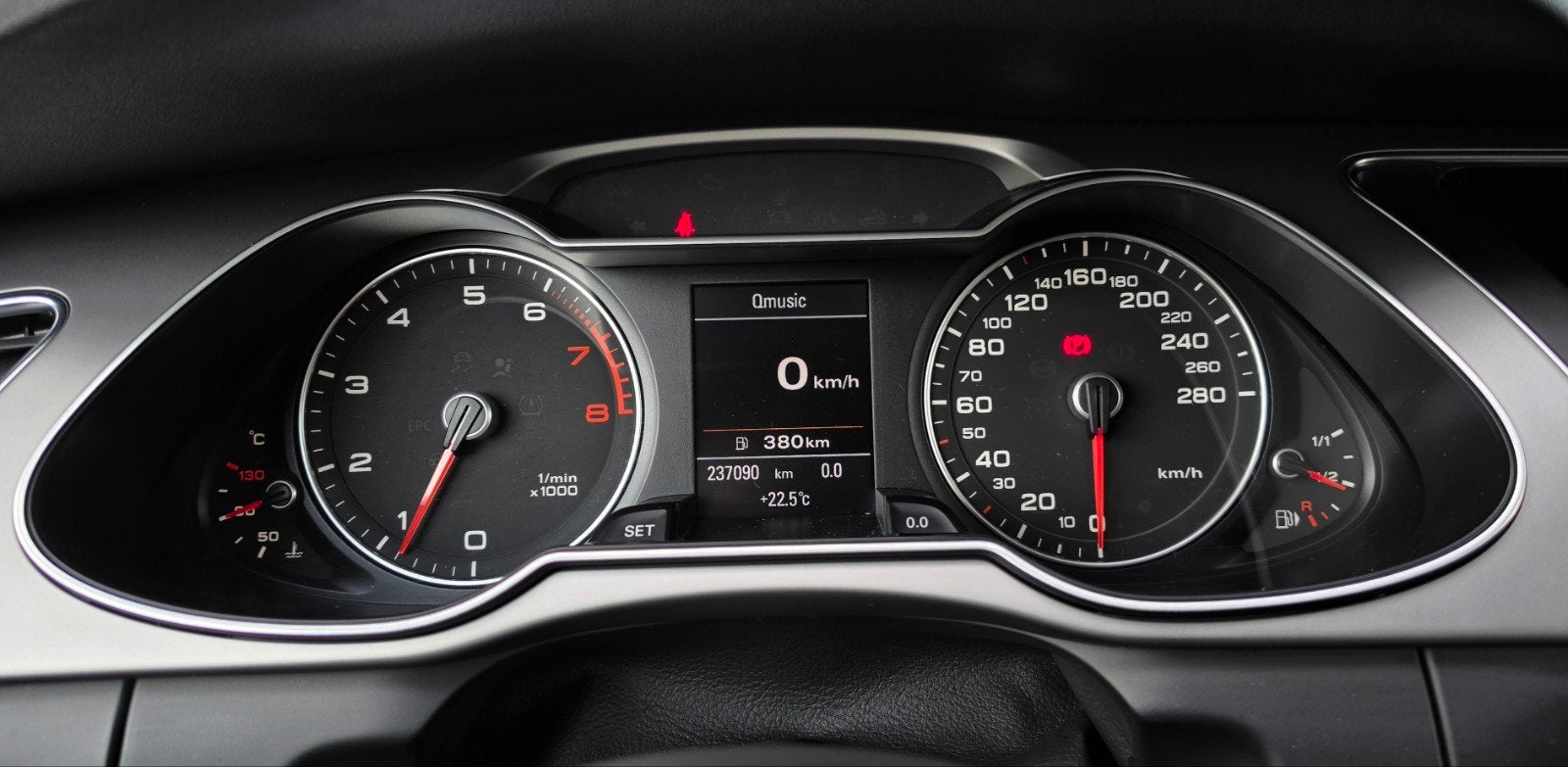 Foto 16 van Audi A4 Avant 1.8TFSI | 170 PK | NAVI | CRUISE | NW BANDEN