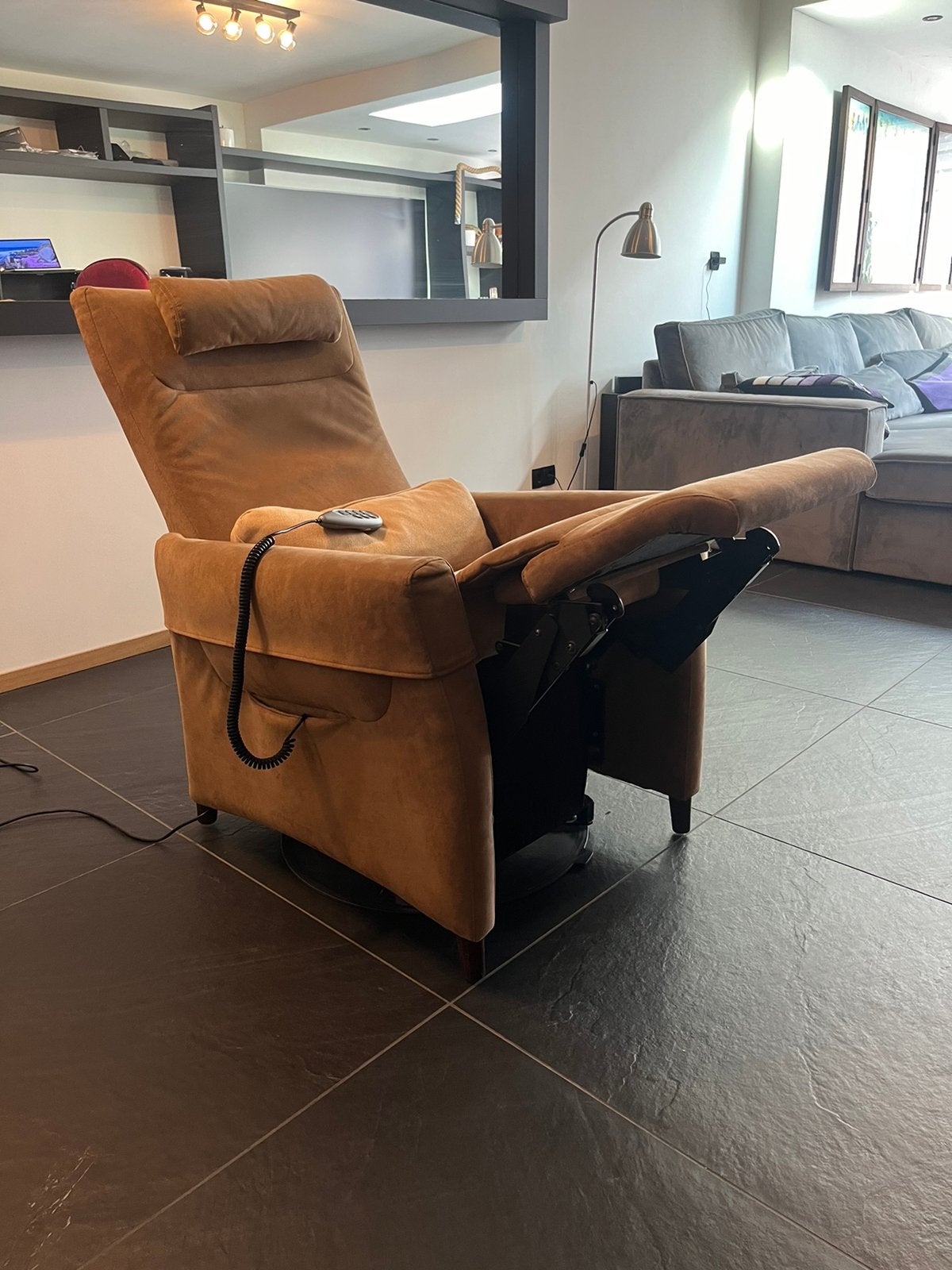 FitFORM elektrische sta-op stoel / relaxfauteuil – topstaat, Ophalen, Zo goed als nieuw, Eén