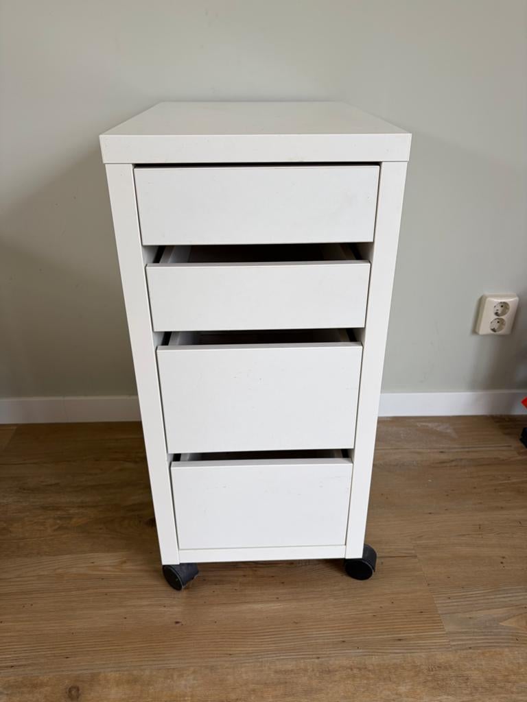 IKEA Micke ladekast - Wit, compact en praktisch, Huis en Inrichting, Kasten | Ladekasten, Ophalen, Minder dan 50 cm, Gebruikt