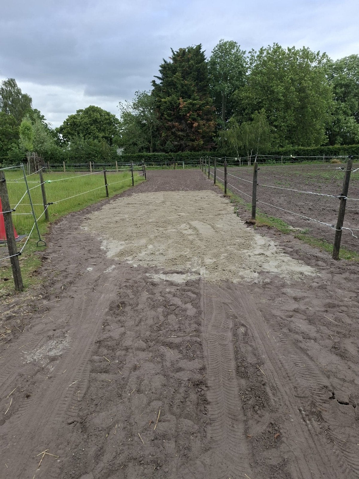 Gratis ophoogzand storten in Bergen op Zoom🚜, Tuin en Terras, Zand, Ophoogzand, Ophalen