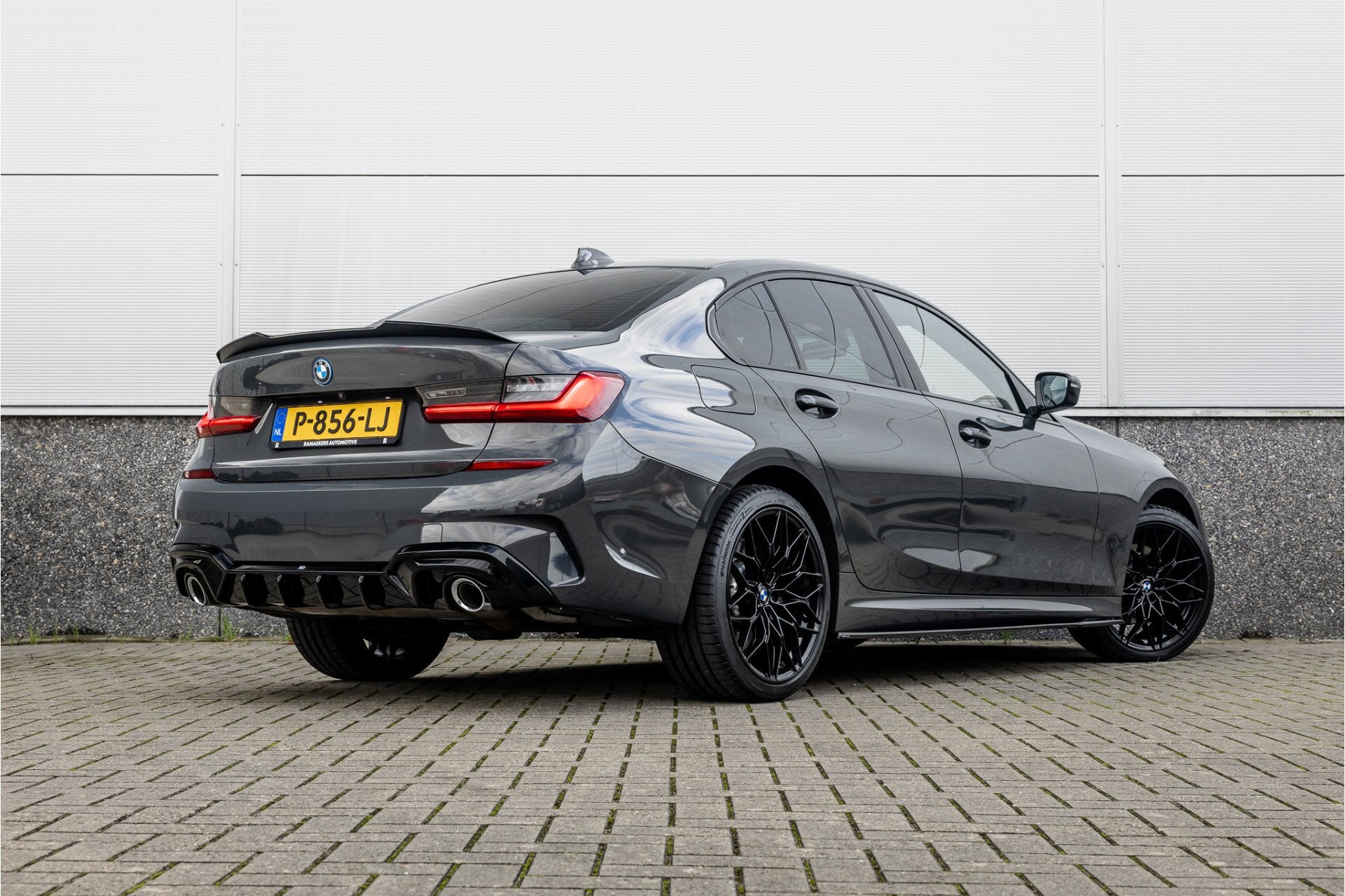 Foto 2 van BMW 3-serie M-Sport M-Sportstoel / HiFi / Camera / Maxton /