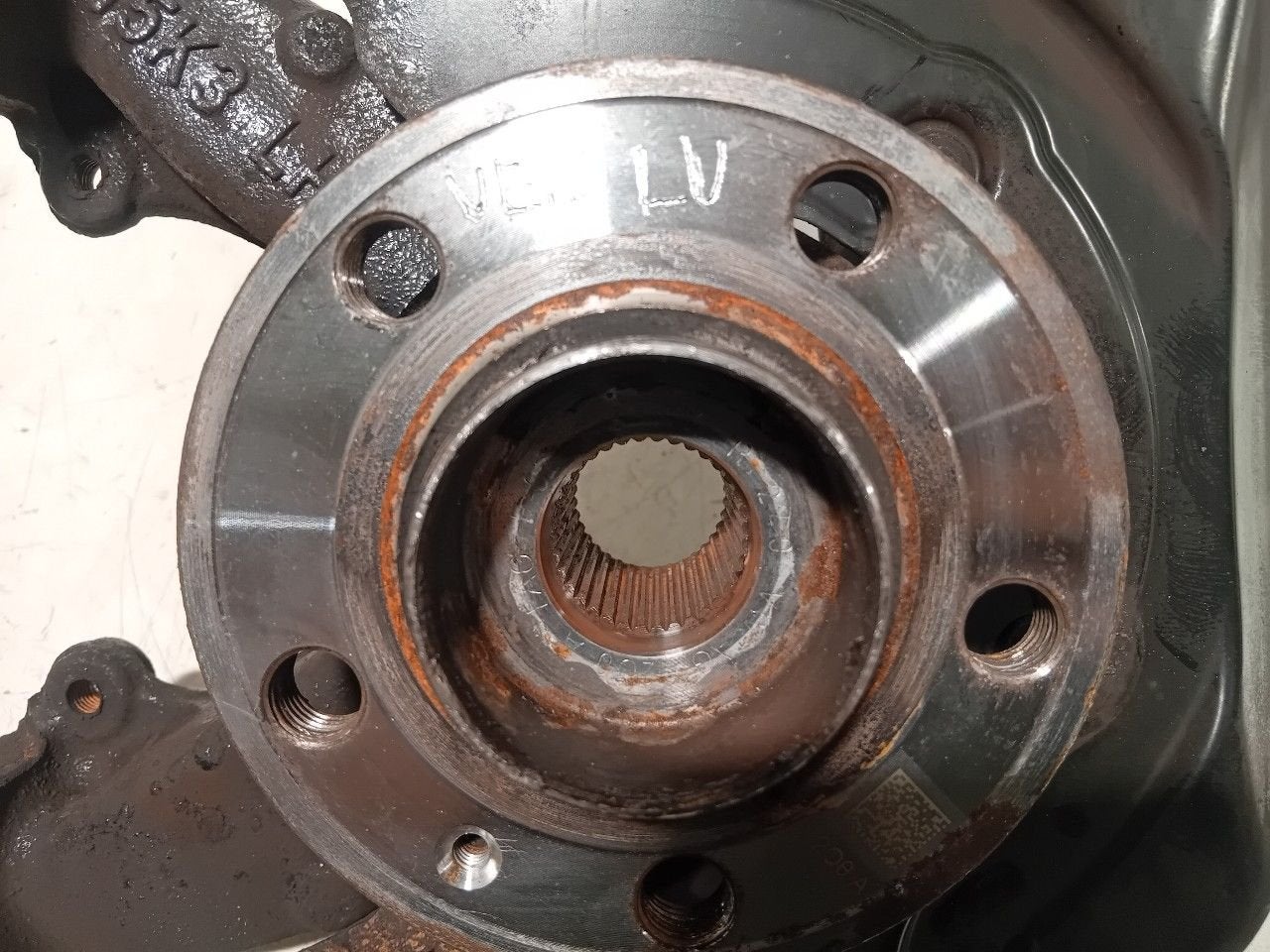 Wielnaaf links voor Seat Arona, Onderdelen@venauto.nl, Van der Ven Autorecycling B.V., Gebruikt, Ettenseweg 76, 4706 PB Roosendaal, The Netherlands