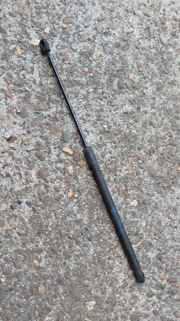 Gasveer vd motorkap Opel Astra H, Ophalen of Verzenden