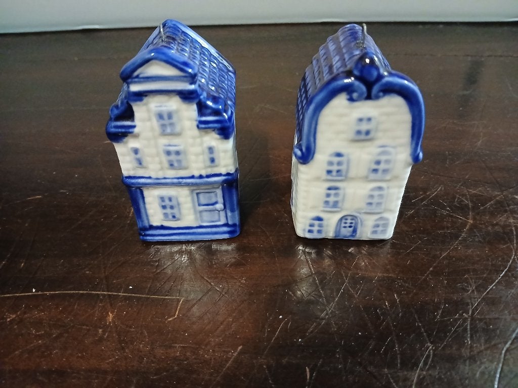 Delfts Blauwe Huisjes ,2st, Ophalen of Verzenden, Zo goed als nieuw, 1 t/m 20