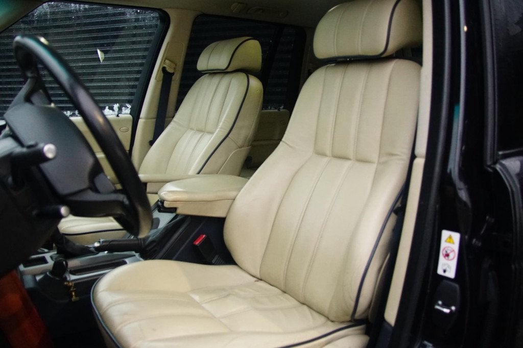 Land Rover Range Rover 4.4 V8 HSE | Schuifdak | Harman Kardo, Auto's, Land Rover, Automaat, Verwarming stoelen achter, Zwart, Bedrijf