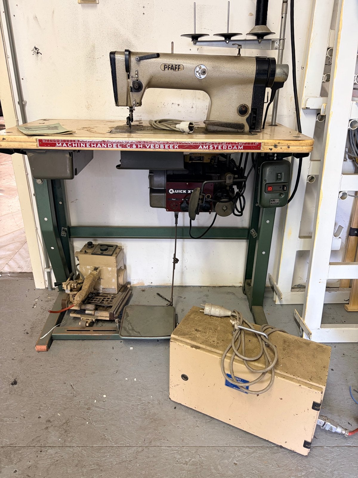 Industriële Pfaff naaimachine - Robuust zeer zwaar!, Ophalen, Naaimachine, Industrieel, Gebruikt
