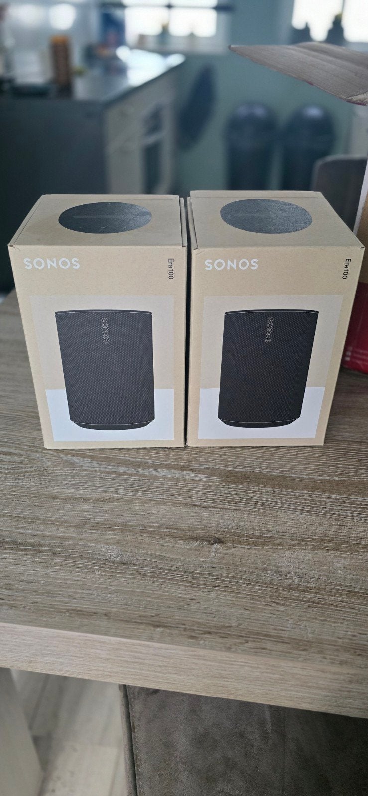 Foto 4 van sonos era 100 op tafelstandaard 2x
