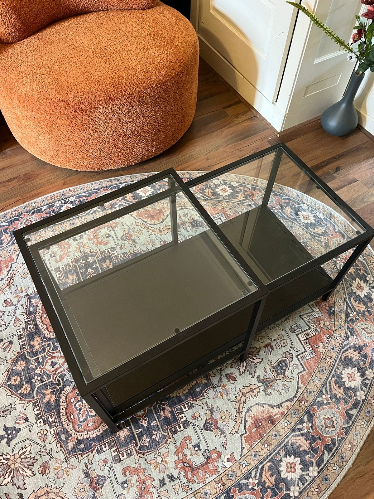 IKEA VITTSJÖ Bijzettafel / salontafel, Huis en Inrichting, Tafels | Bijzettafels, 75 cm of meer, Rechthoekig, Ophalen, 45 tot 60 cm