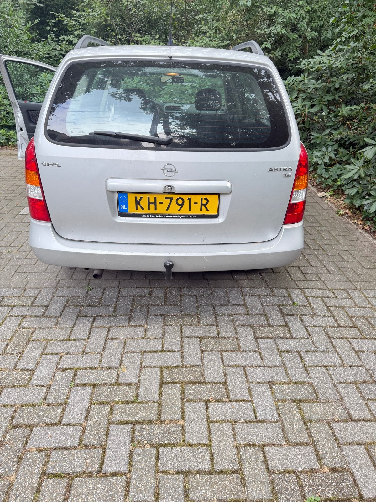 Opel 2002 Grijs youngtimer, station apk april 2027, 1145 kg, 100 pk, 49 €/maand, Stationwagon