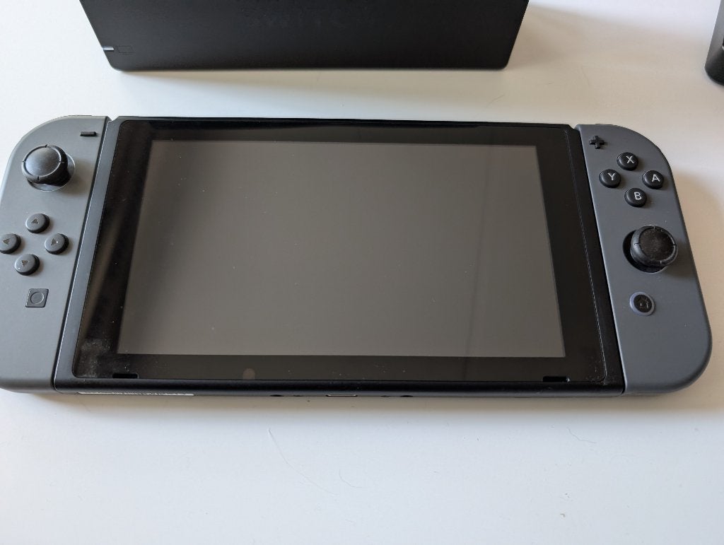 Nintendo Switch met SD kaart, accessoires en Pokemon Shield, Ophalen of Verzenden, Gebruikt, Met games, Switch Original