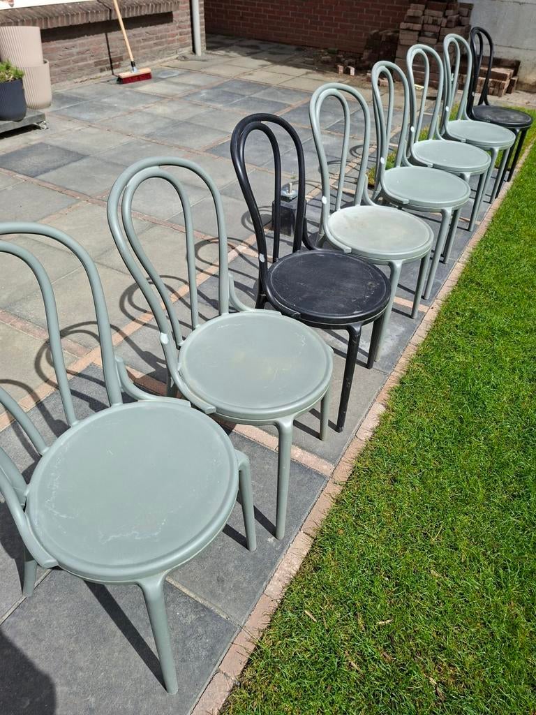 Gratis Woood bistro stoelen 8 stuks, Ophalen, Grijs