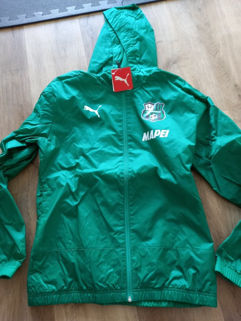 Puma Sassuolo Calcio Regenjack - Maat S - Nieuw met kaartjes, Maat S, Ophalen of Verzenden, Nieuw, Shirt