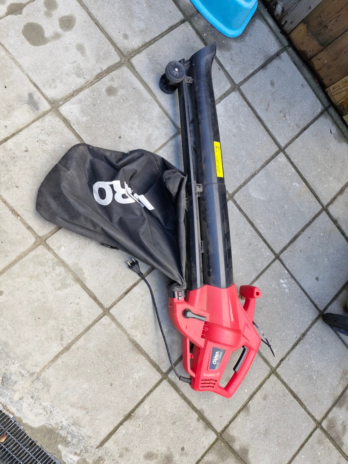 Varo bladblazer/bladzuiger met opvangzak, Ophalen, Gebruikt, Met opvangzak, Handgedragen