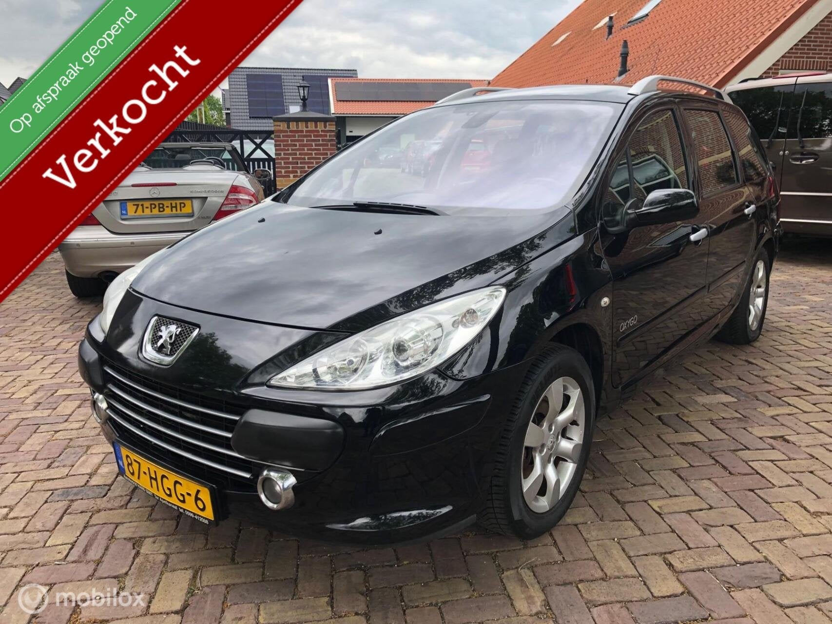 Peugeot 307 SW 2.0-16V Premium Nieuwe APK, Auto's, Peugeot, 730 kg, Gebruikt, 4 cilinders, Zwart