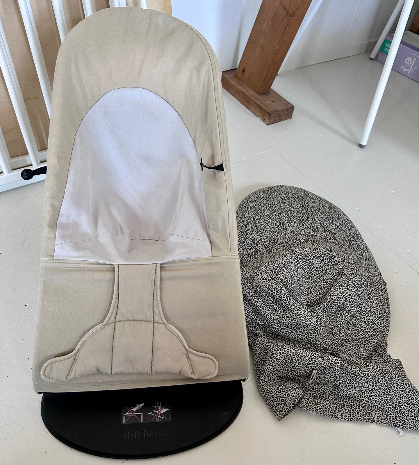 Babybjorn Wipstoel met extra hoes, Ophalen, Gebruikt, Wipstoel, Overige merken