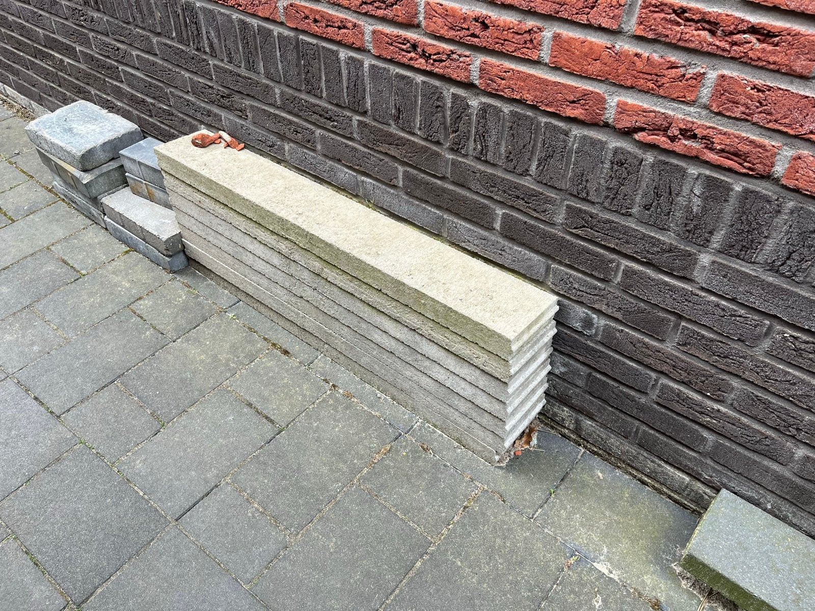 Opsluitbandjes, grijs en antraciet, beton, Tuin en Terras, Gebruikt, Ophalen of Verzenden, Minder dan 5 m², Beton
