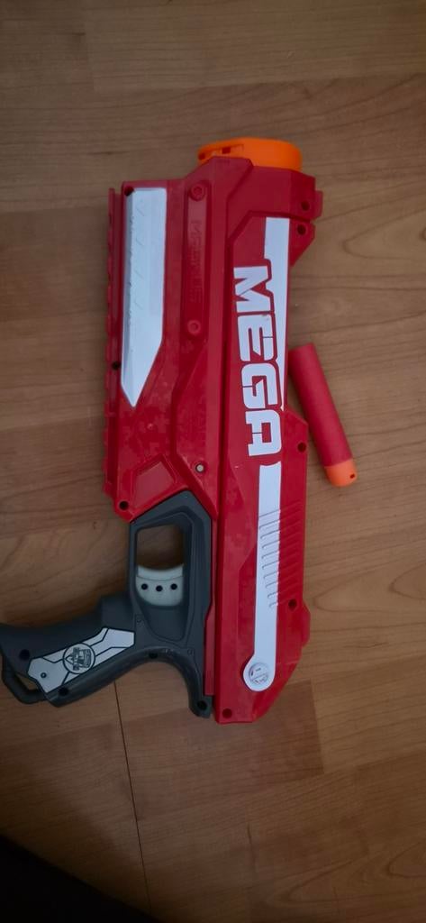 Nerf Mega Magnus Blaster - Rood met Mega Darts, Ophalen of Verzenden, Gebruikt