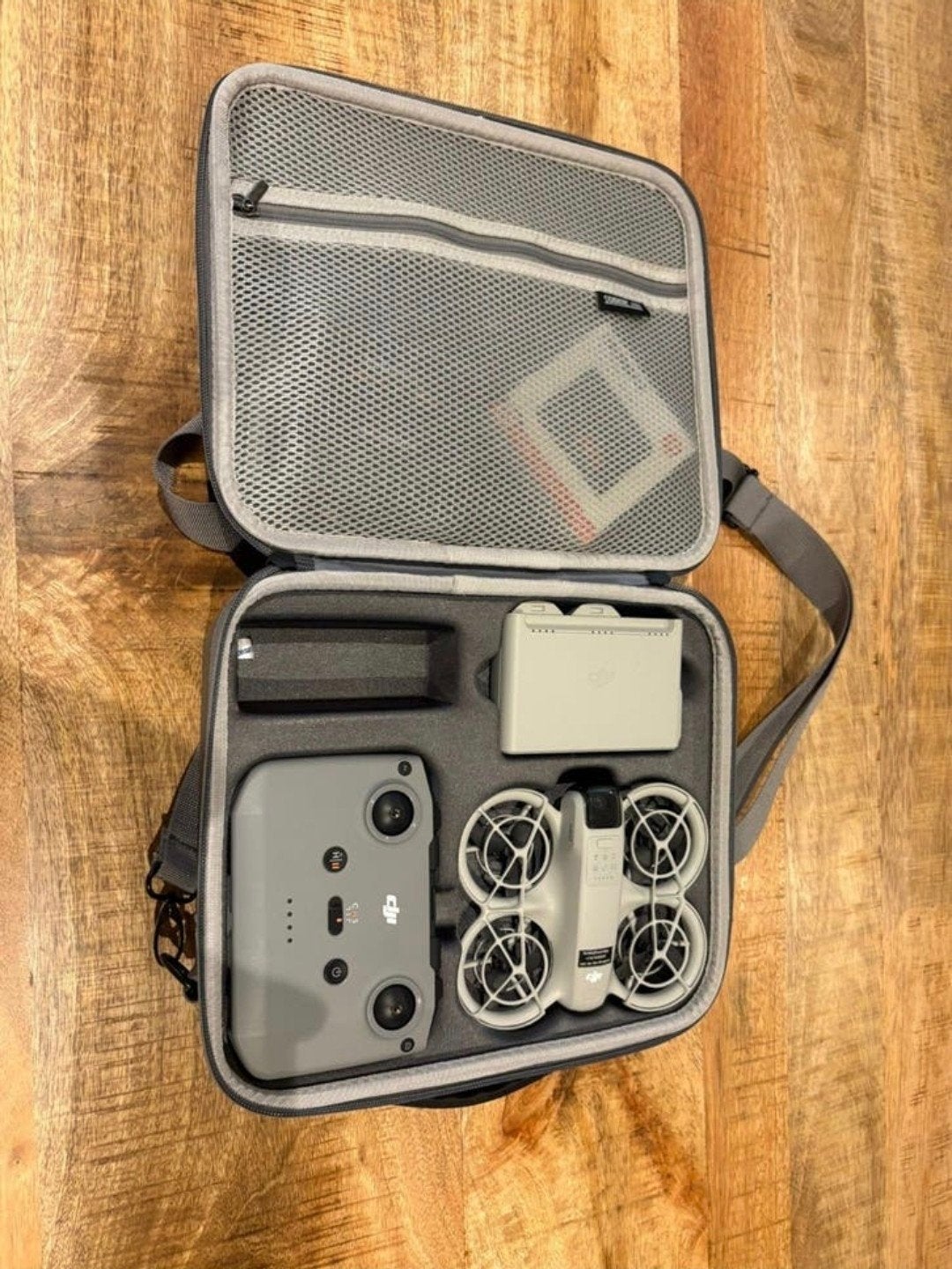 DJI Neo Drone Fly More Combo + Care Refresh (z.g.a.n.), Ophalen, Zo goed als nieuw
