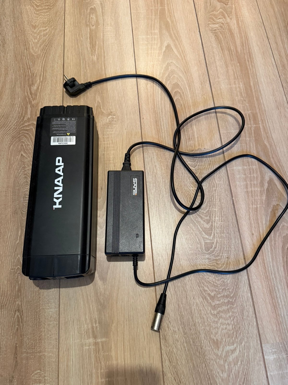 KNAAP RTD Accu + oplader, Ophalen of Verzenden, Zo goed als nieuw