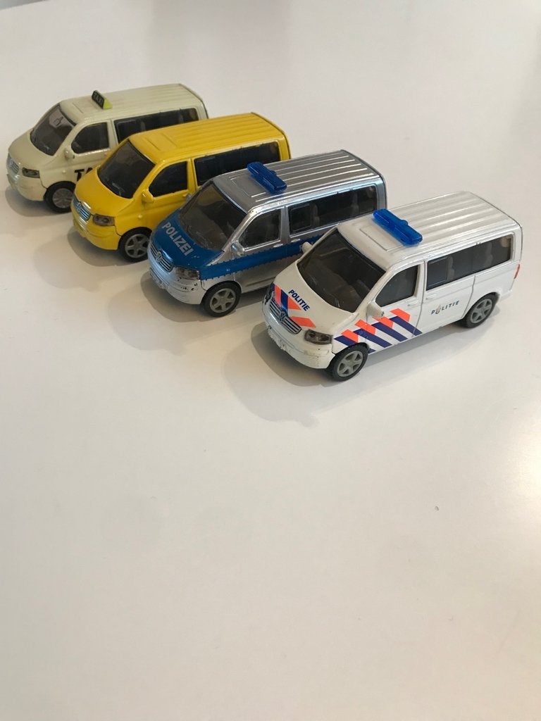 Siku Volkswagen T5 Transporter Multivan 1:55, Ophalen of Verzenden, Gebruikt, Auto