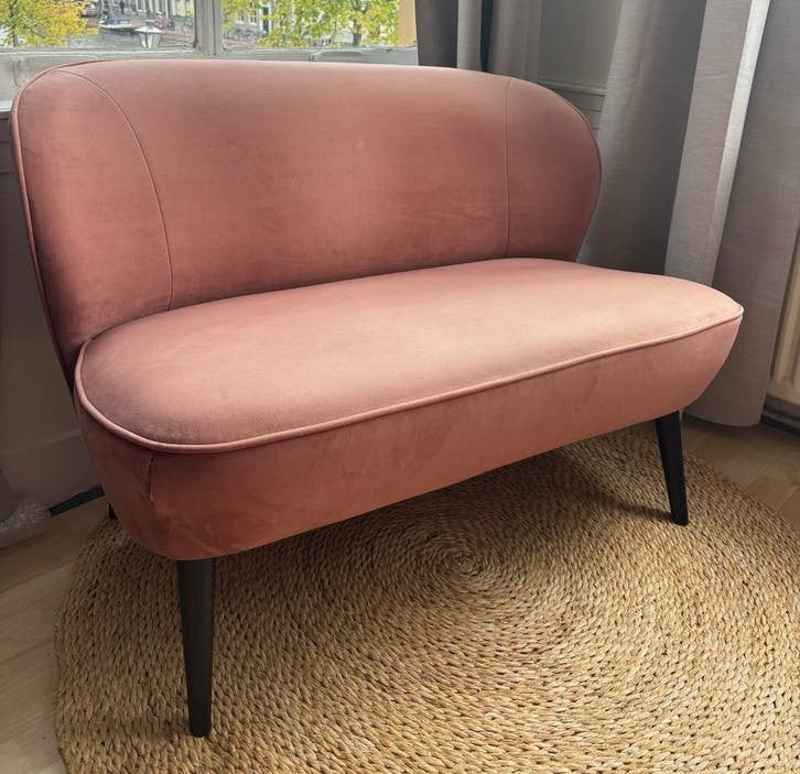 WOOOD Sara bankje velvet oud roze - Gebruikt, Huis en Inrichting, Banken | Bankstellen, Ophalen, Gebruikt, 150 tot 200 cm, Tweepersoons