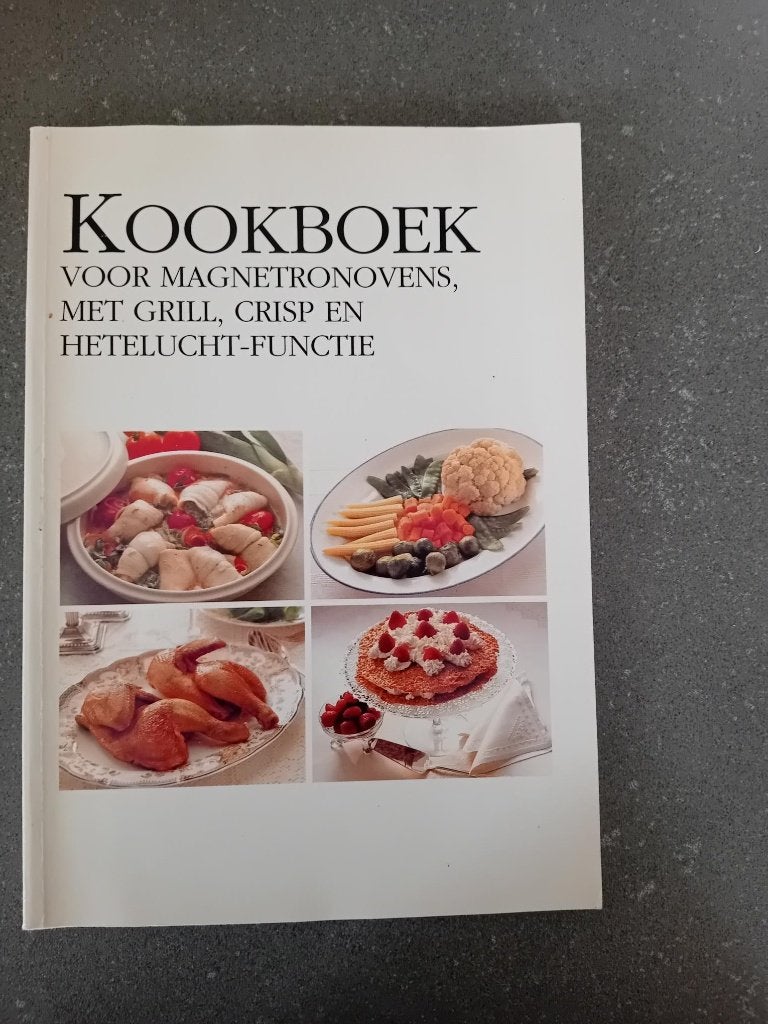 *Kookboek voor magnetronovens met grill..en heteluchtfunctie, Boeken, Gelezen, Voorgerechten en Soepen, Ophalen of Verzenden, Europa
